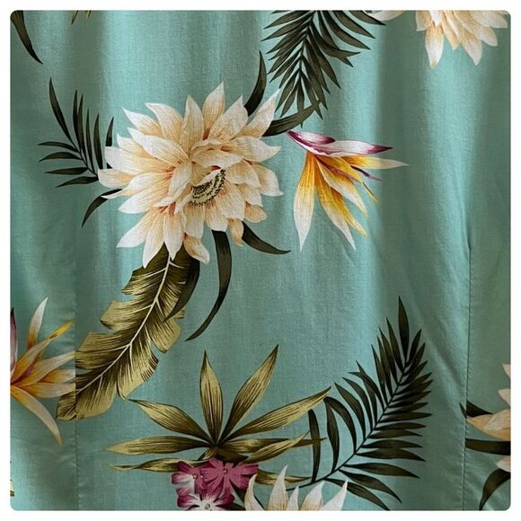Two Palms Women's Tropical Floral Print Coconut Button Blouse XS Hawaii Resort - Picture 8 of 14